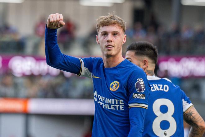 世体：施洛特贝克仍犹豫与多特续约，皇马与巴萨将争夺他（世体：施洛特贝克续约多特仍观望，皇马巴萨拟展开争夺）