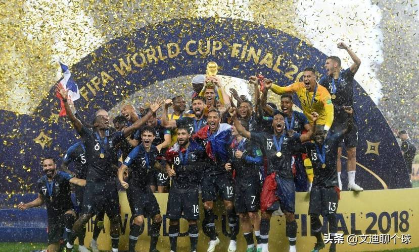 历史得分榜前十现役占三席：詹姆斯第一&KD第八&哈登第十