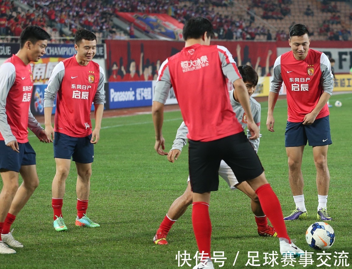 记者：马奎尔、德利赫特、谢什科缺席今日曼联训练