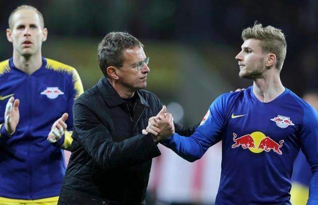 辽宁全场三分25中6，出现了高达23次失误（辽宁三分手感低迷25投仅6中，失误高达23次）