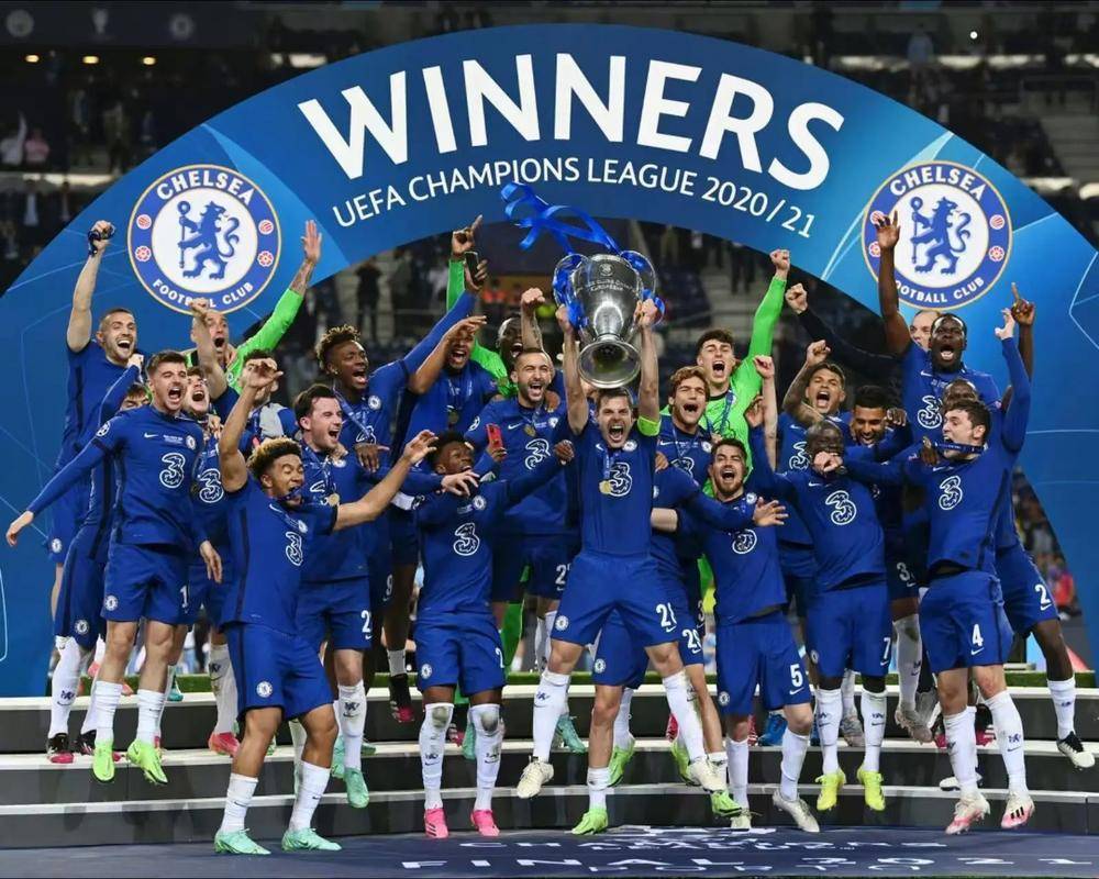 F1实时积分榜：诺里斯领先皮亚斯特里22分，领先维斯塔潘25分（F1最新积分榜：诺里斯以22分甩开皮亚斯特里，领先维斯塔潘25分）