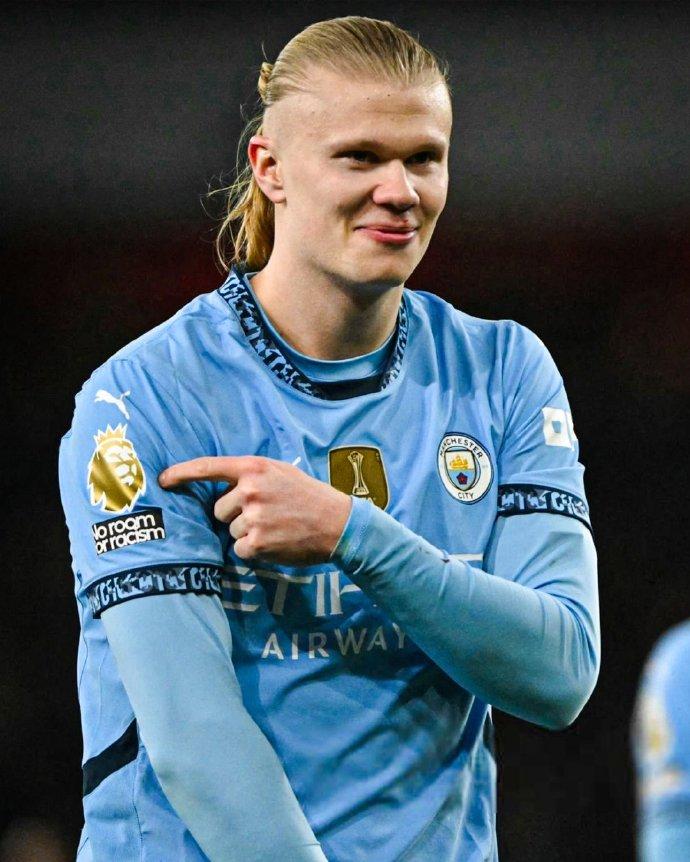 邮报：特朗普送C罗一把白宫金钥匙，该礼物专为特别宾客准备