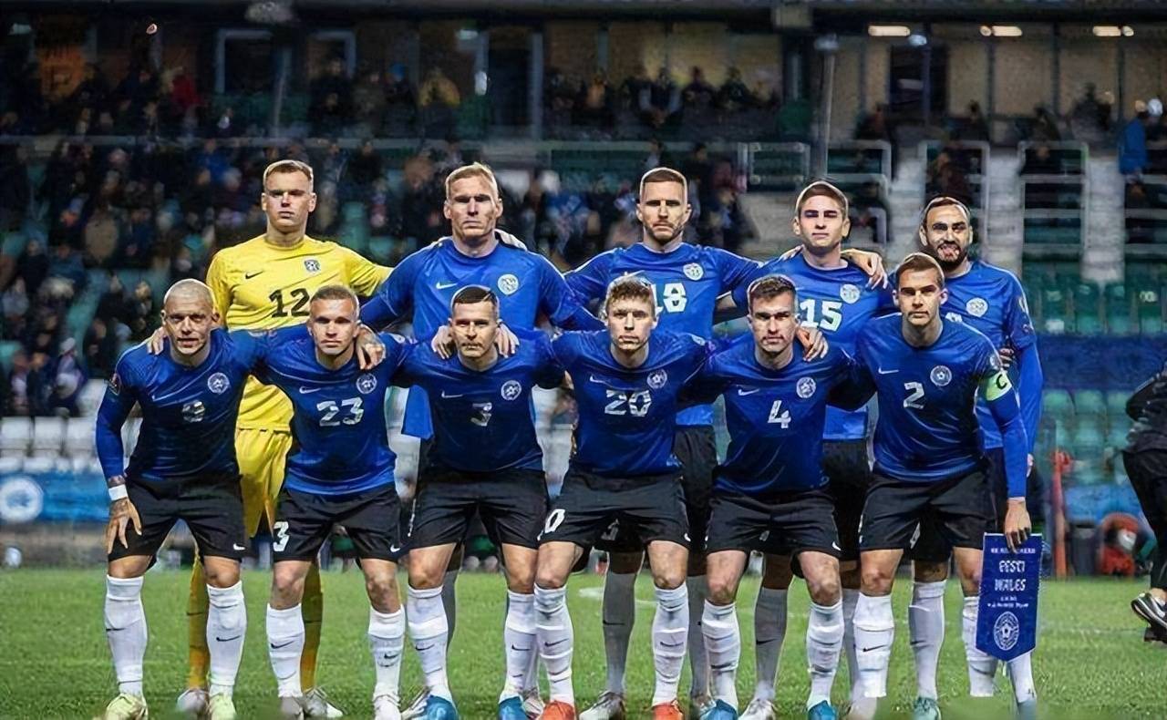 喜忧参半！广东新外援奎恩首秀狂砍27分8板4助攻 力劈篮筐但三分球失准（一喜一忧！广东新援奎恩处子战27分8板4助，攻筐强硬但三分失灵）